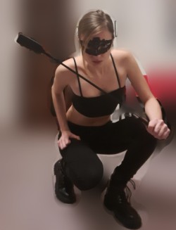 BDSM inzerát