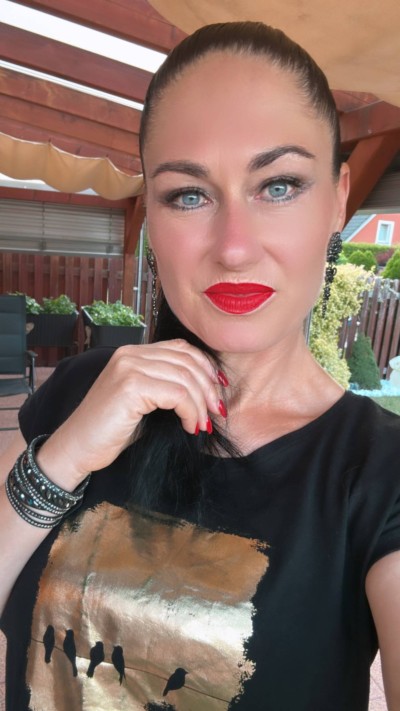 Madame Sarka 13 