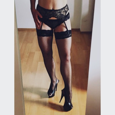 Madame Sarka 30 