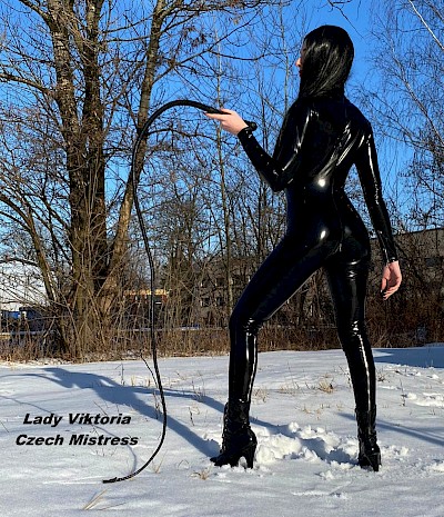 Lady Viktoria 73 