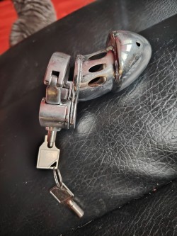 BDSM inzerát