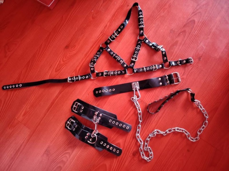 BDSM inzerát