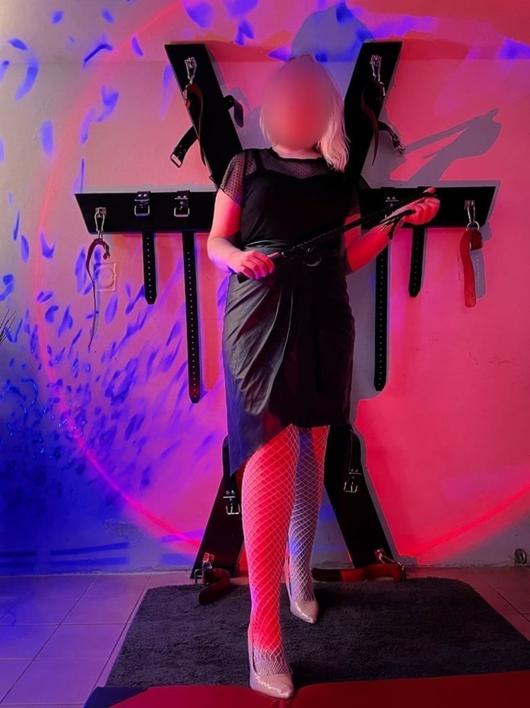 BDSM inzerát