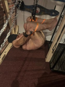 BDSM inzerát