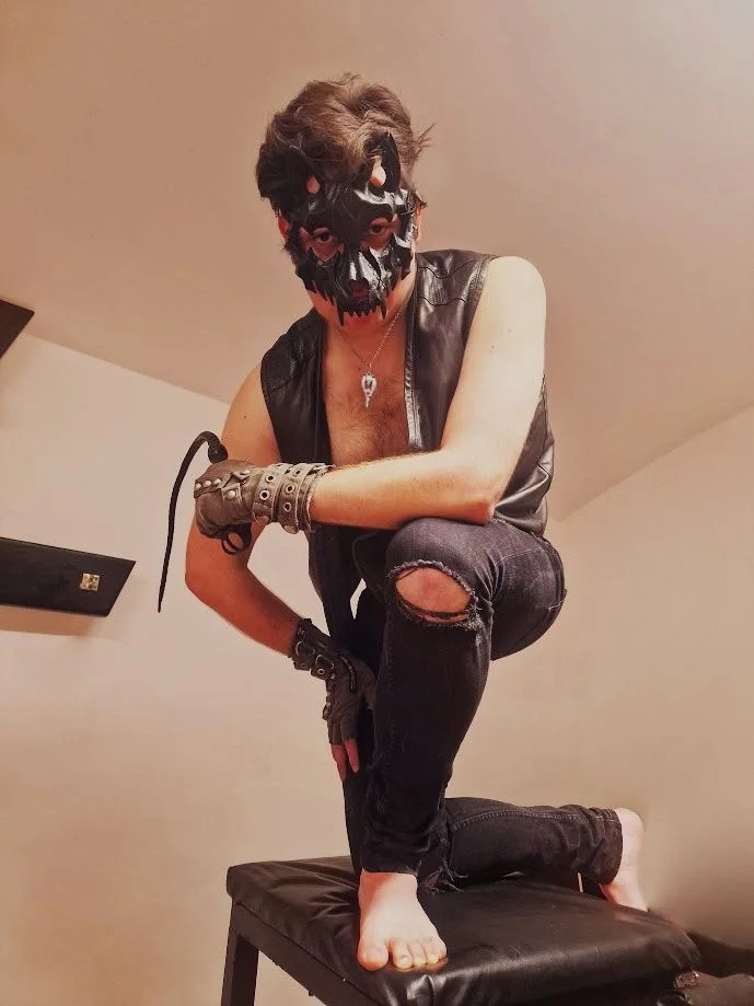 BDSM inzerát