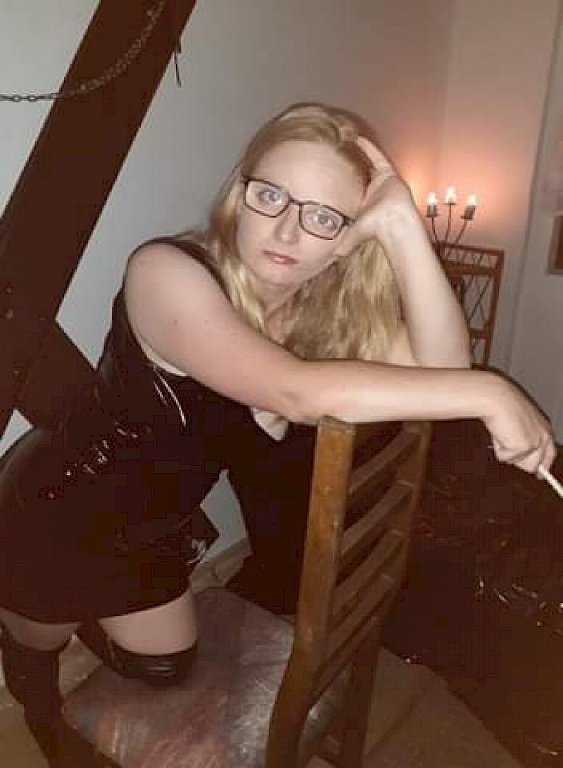BDSM inzerát