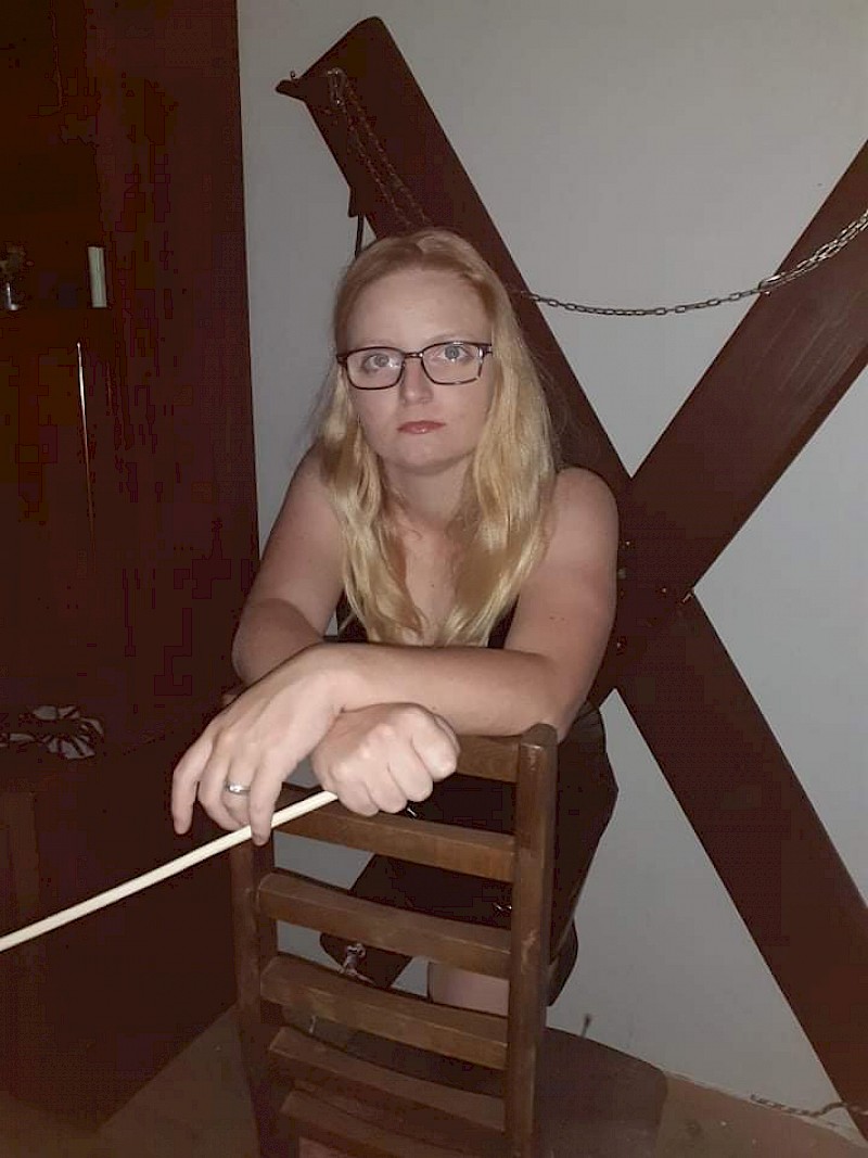 BDSM inzerát