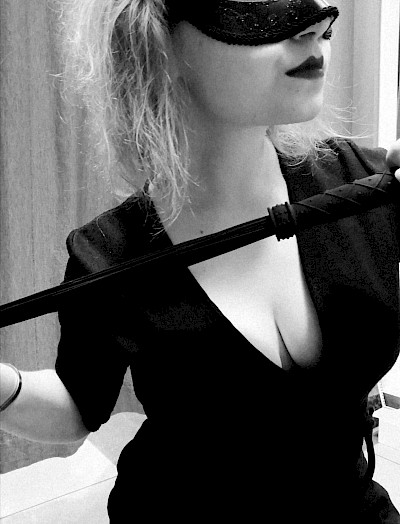 Madam Alex 4 