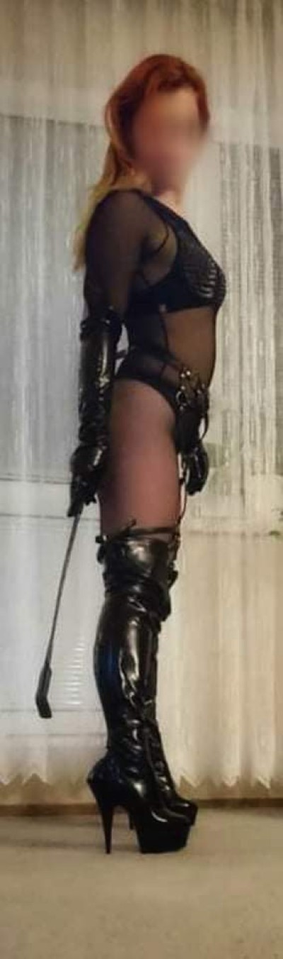 MADAM NATALEE 22 