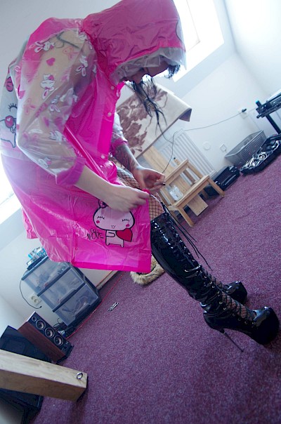 MADAM CLEO 24 