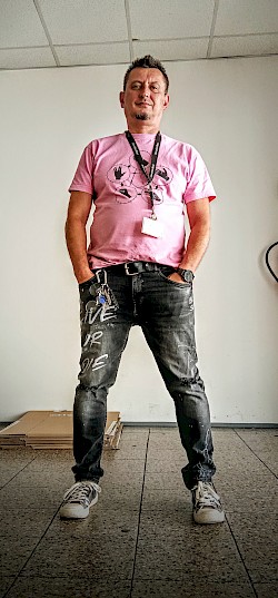 BDSM inzerát