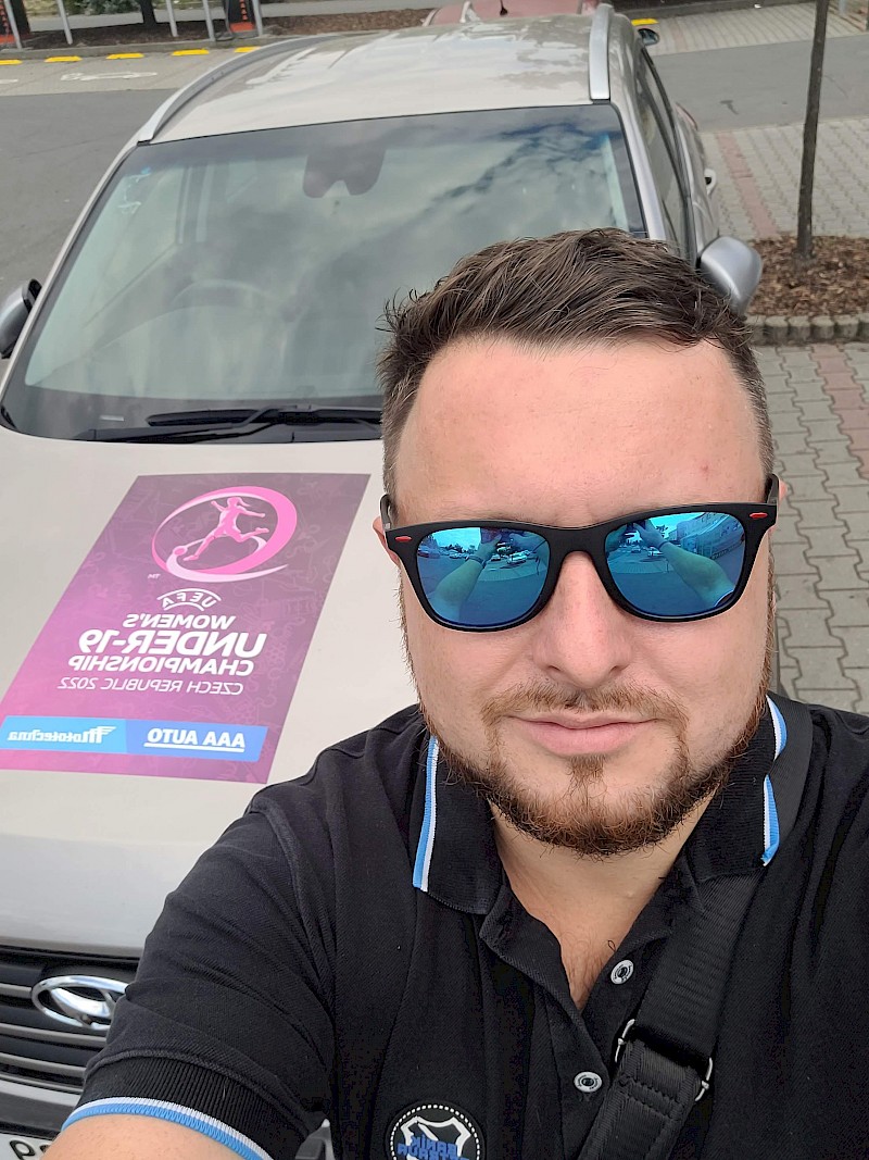 BDSM inzerát