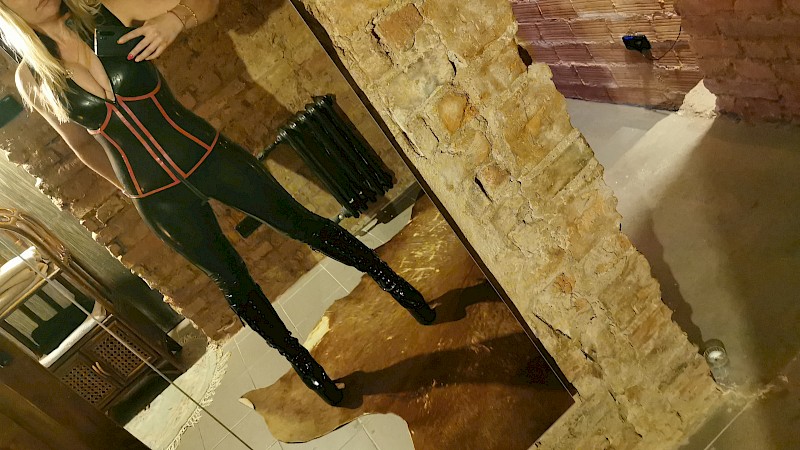 BDSM inzerát