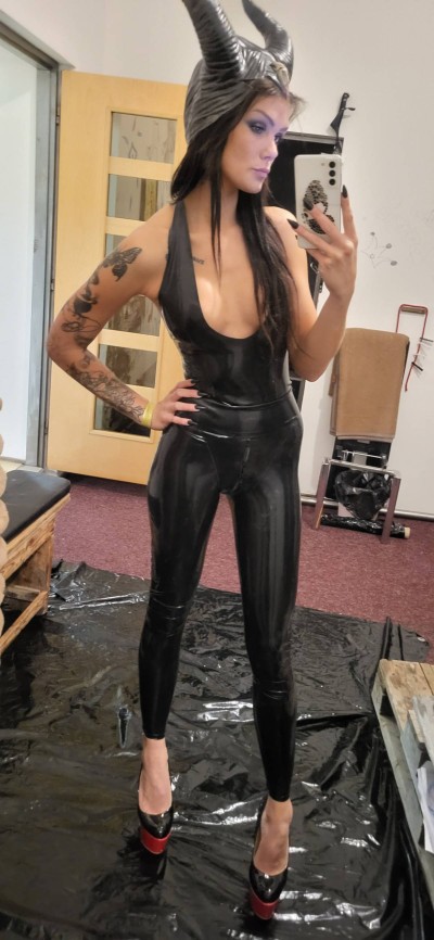 Lilith666 19 