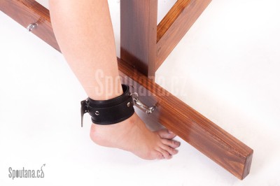 BDSM - Fotoateliér / využití dřevěné lavice + dojmy 