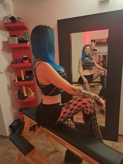Lady Nyx 19 